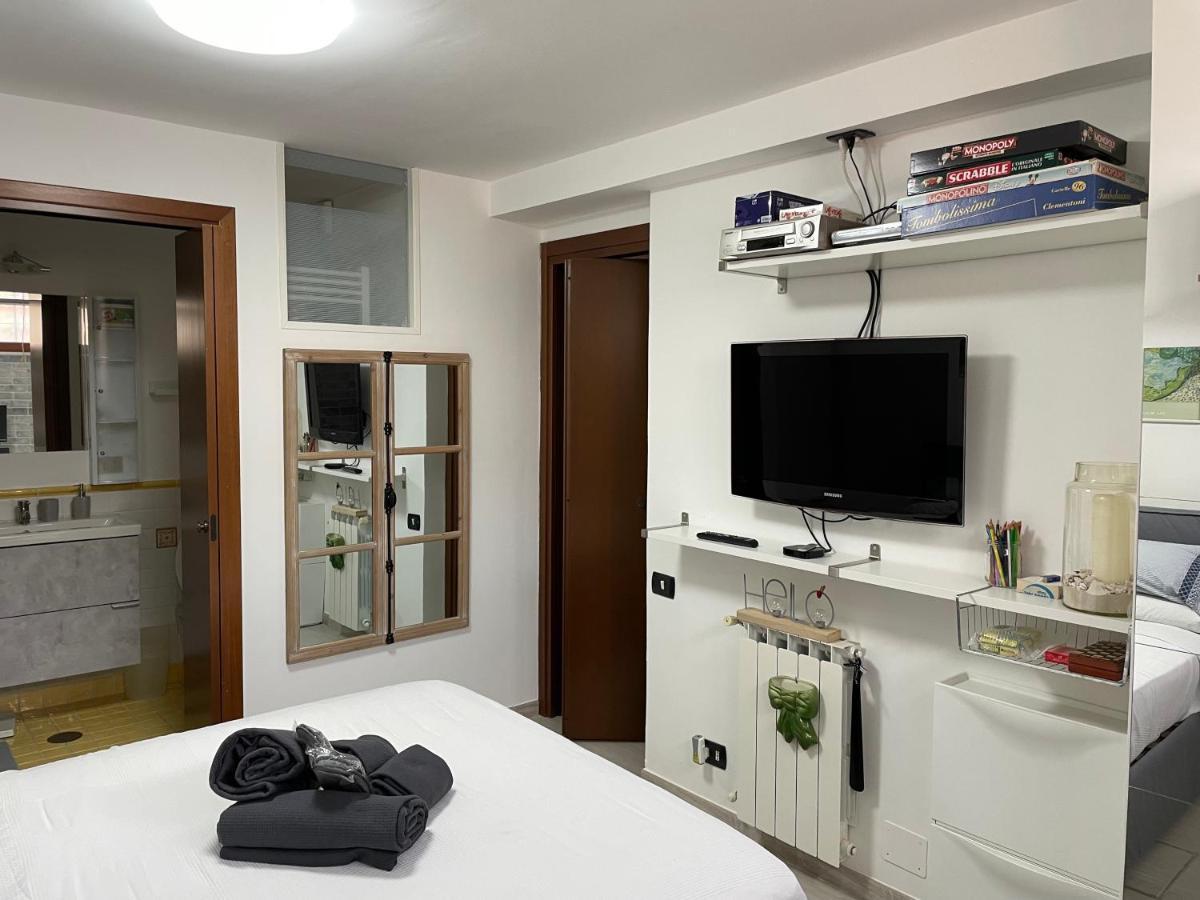 In&Out Apartment - Mostacciano, Eur Rom Exterior foto